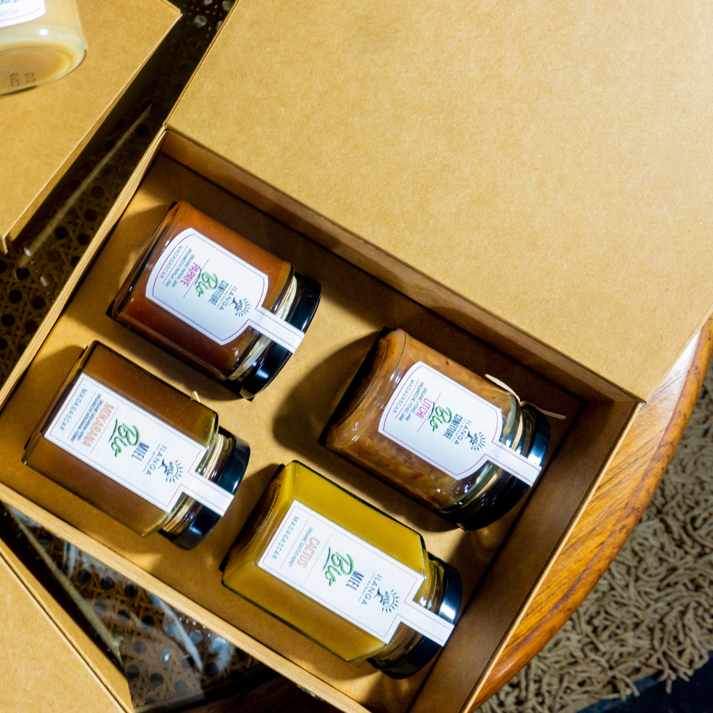 Assortiment de 2 miels & 2 Confitures - en situation